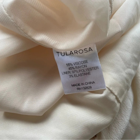 Tularosa Cold Shoulder cream flutter sleeves Mini dress 33079. - Picture 4 of 5